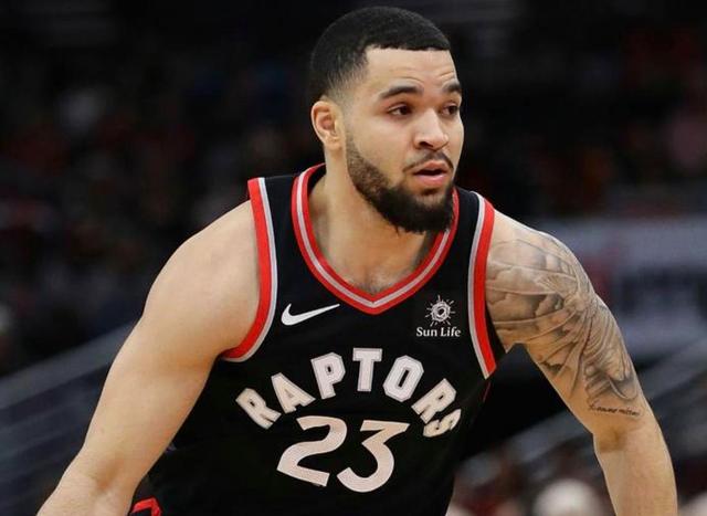 首盘比赛中 首盘比赛中