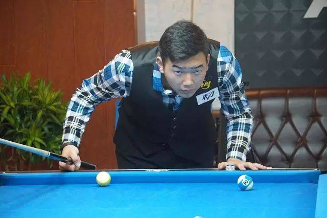 争激烈的联 争激烈的联