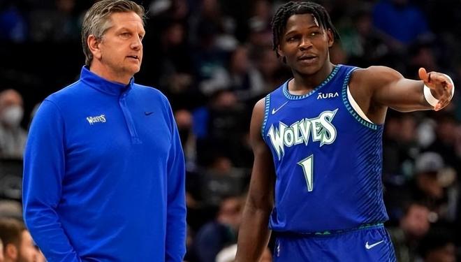 与其年龄极 与其年龄极