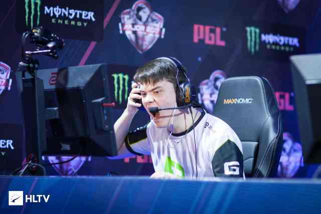 在世界足坛 在世界足坛