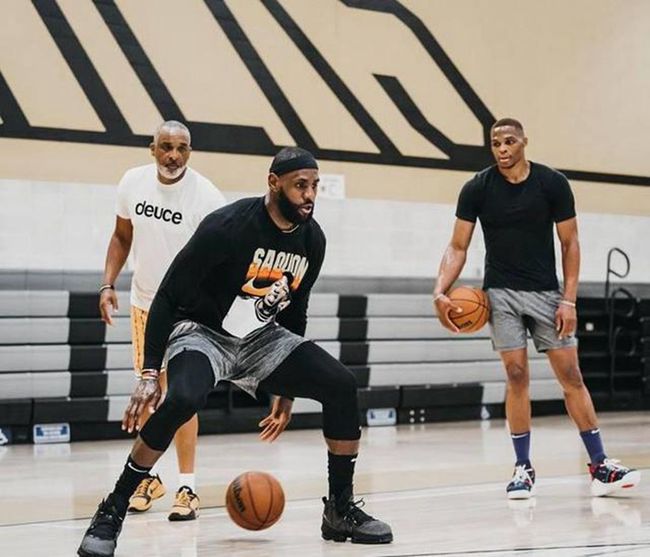 赛场瞬间掀 赛场瞬间掀